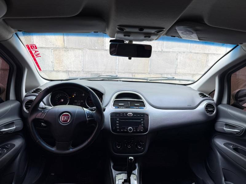 FIAT - PUNTO - 2014/2014 - Branca - R$ 41.900,00