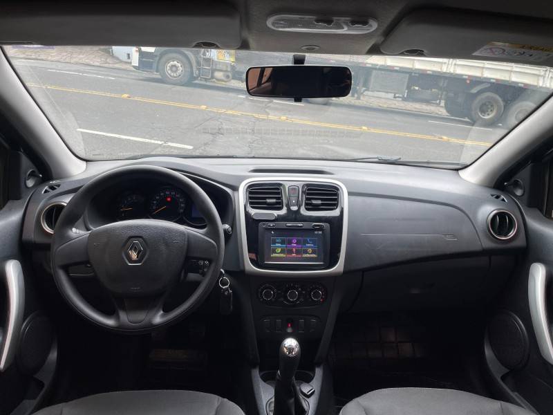 RENAULT - SANDERO - 2017/2018 - Cinza - R$ 41.900,00