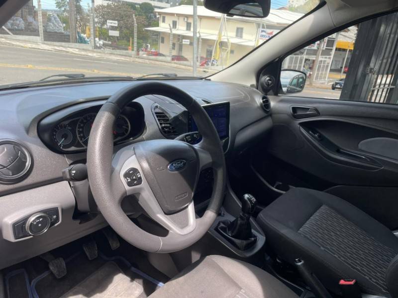 FORD - KA - 2017/2018 - Prata - R$ 43.900,00
