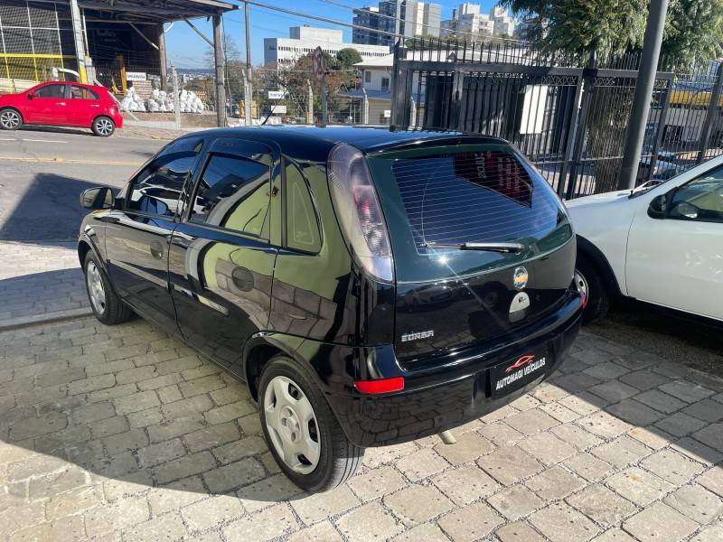 CHEVROLET - CORSA - 2012/2012 - Preta - R$ 32.900,00